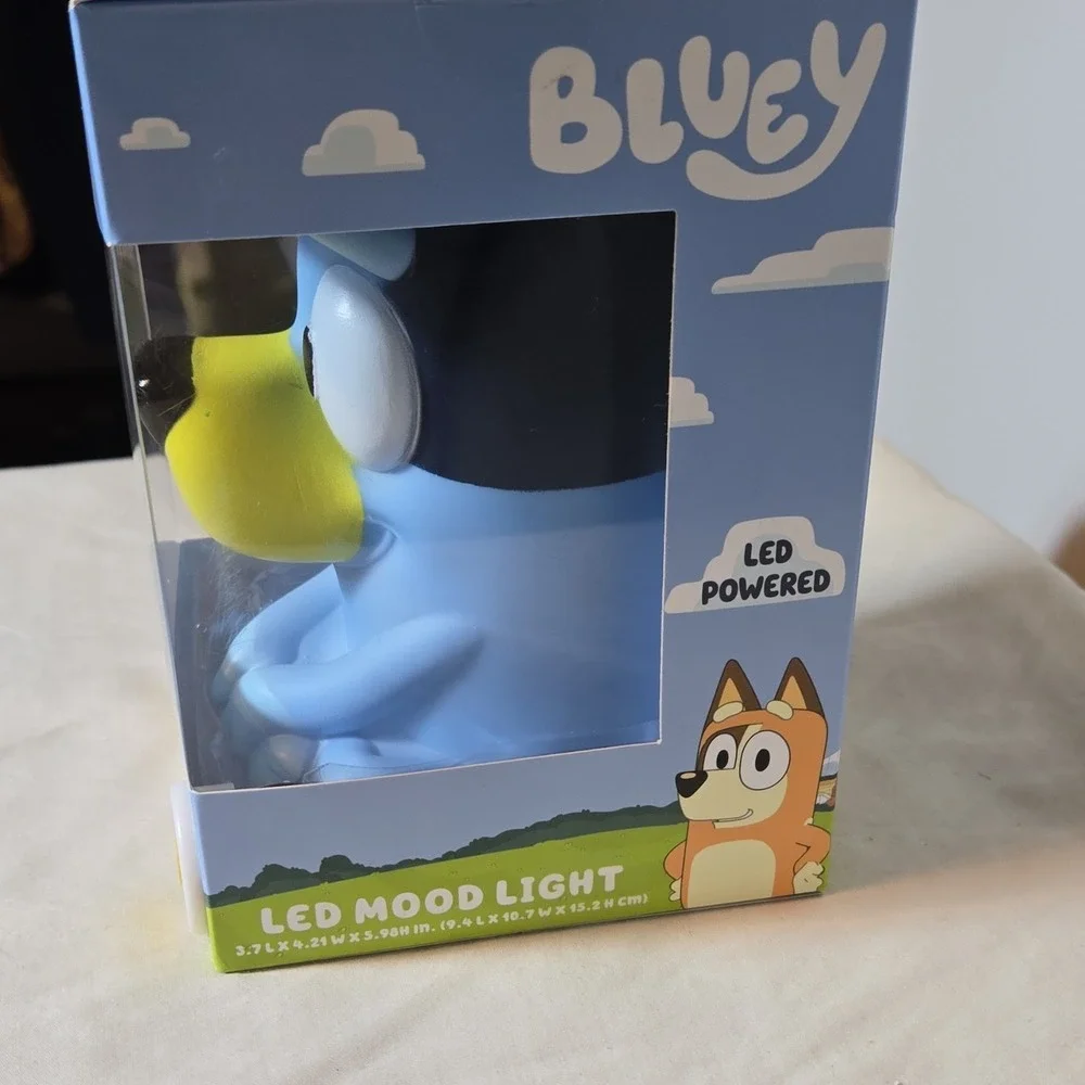 Bluey LED Mood Light Night Light Battery Powered 4hr Timer 3.7x4.2x6in Kids